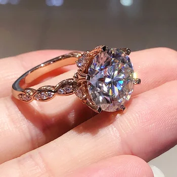 Huitan Mulher Moderna Anéis de Casamento Noivado Acessórios com Brilhante Zirconia Cúbico de Cristal de Luxo Senhora Anel Jóia do Partido